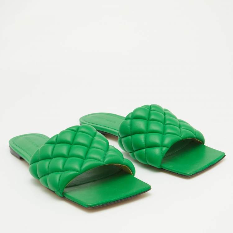 مملوكة مسبقًا Bottega Veneta Green Quilted Leather Flat Slides Size 42
