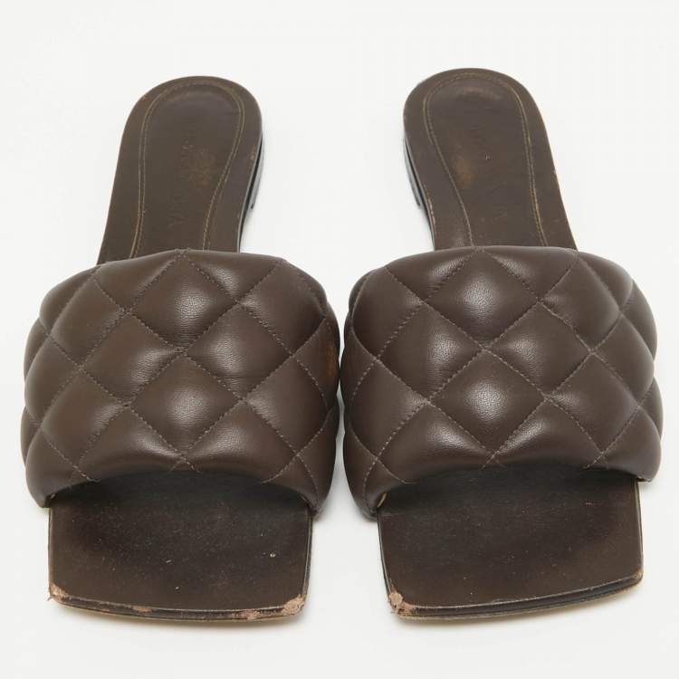 Pre Owned Bottega Veneta Brown Leather Cassette Padded Flat Sandals Size 37