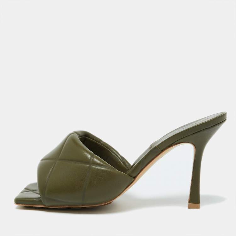 مملوكة مسبقًا Bottega Veneta Olive Green Leather Lido Open Toe Slide Sandals Size 39