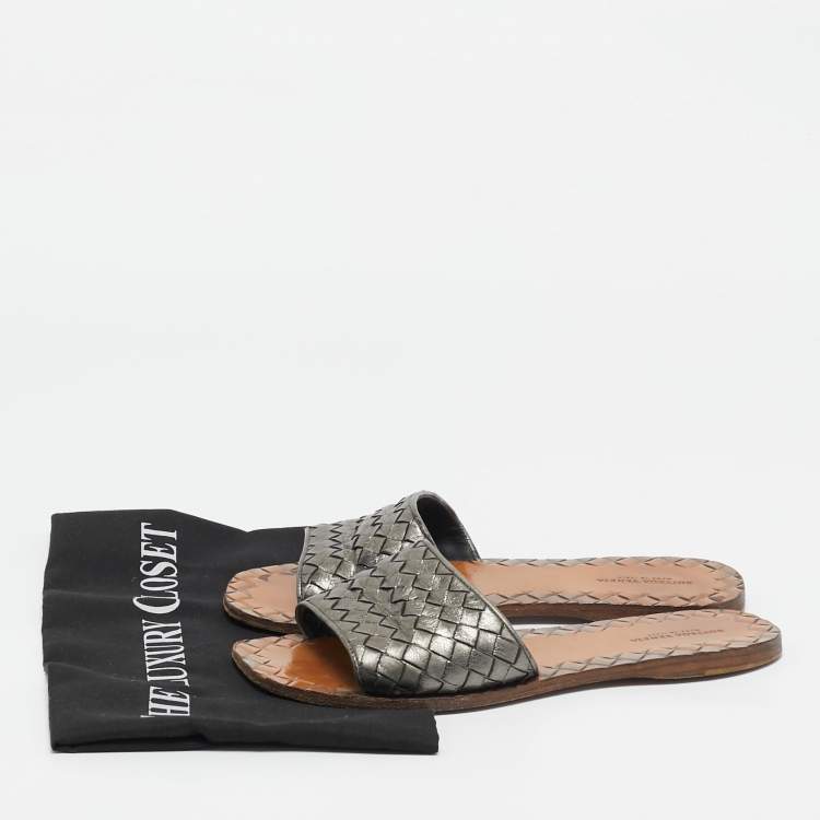 Pre Owned Bottega Veneta Metallic Grey Intrecciato Leather Slide Flat Sandals Size 37