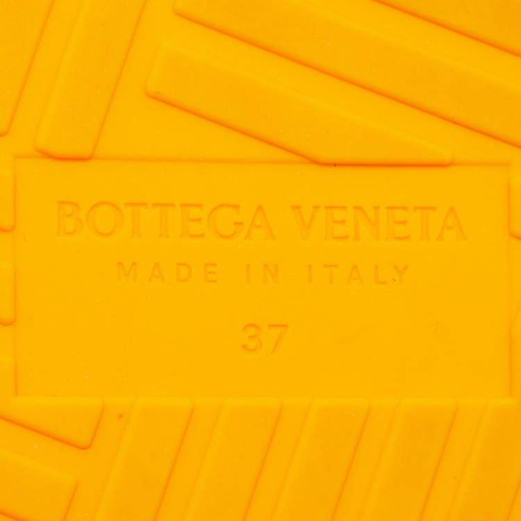 Pre Owned Bottega Veneta Orange Rubber Flat Slides Size 37