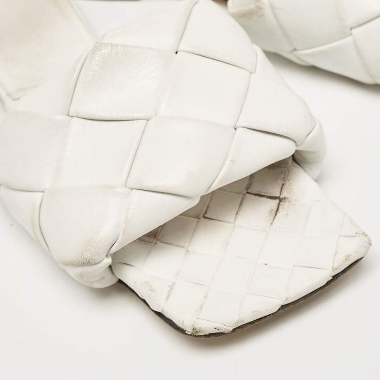 Pre Owned Bottega Veneta White Woven Leather Lido Flat Slides Size 37.5