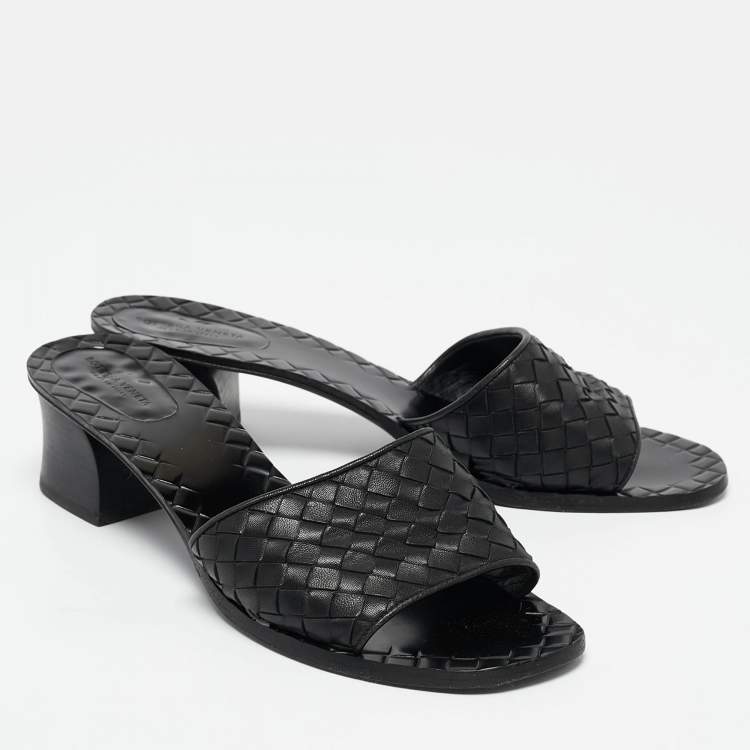 Pre Owned Bottega Veneta Black Intrecciato Leather Slide Sandals Size 40.5