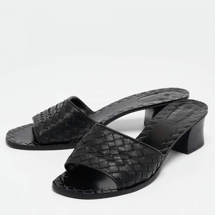 Pre Owned Bottega Veneta Black Intrecciato Leather Slide Sandals Size 40.5