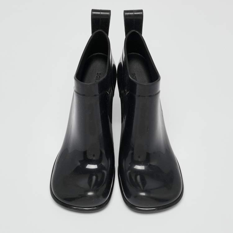 Pre Owned Bottega Veneta Black Rubber Ankle Boots Size 37