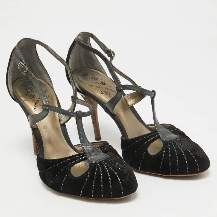 Pre Owned Bottega Veneta Black Leather and Velvet Mary Jane Pumps Size 39
