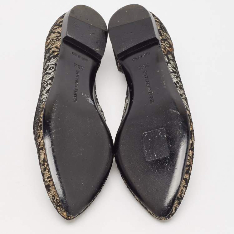 Pre Owned Bottega Veneta Black Lace and Patent Leather Ballet Flats Size 36.5