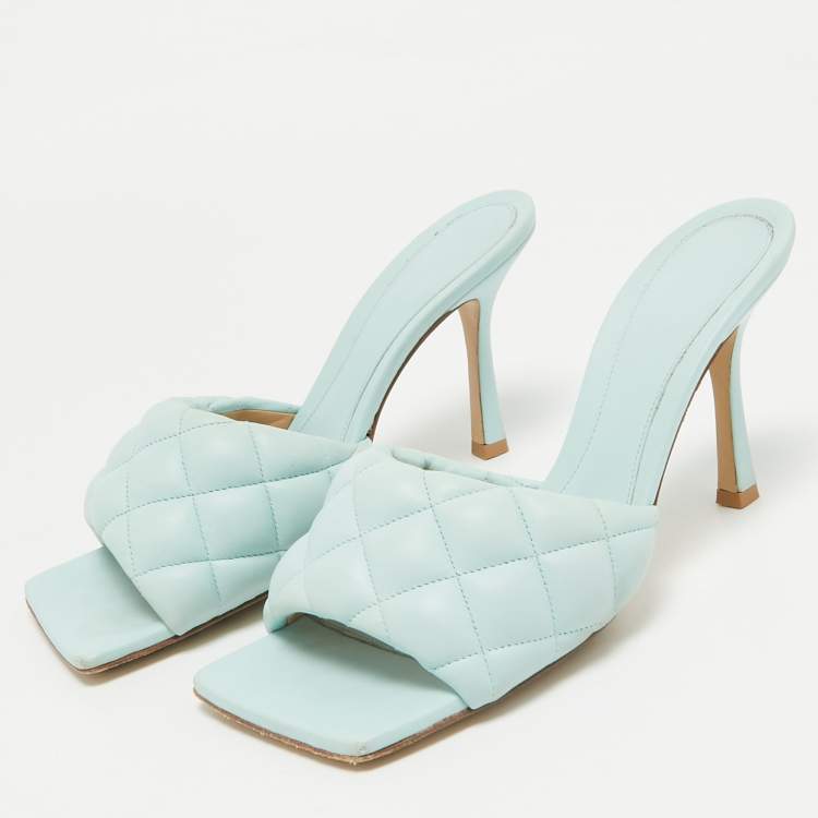 Pre Owned Bottega Veneta Blue Quilted Leather Lido Slide Sandals Size 39