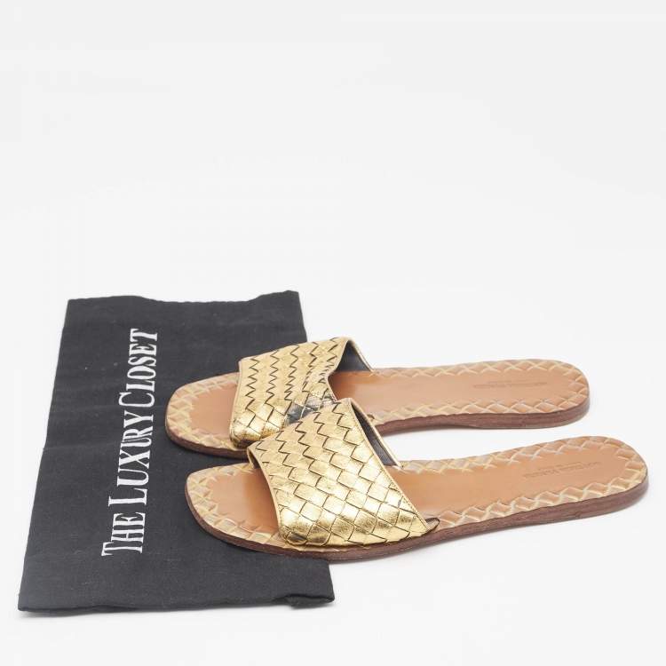 Pre Owned Bottega Veneta Metallic Gold Intrecciato Leather Slide Flats Size 38.5