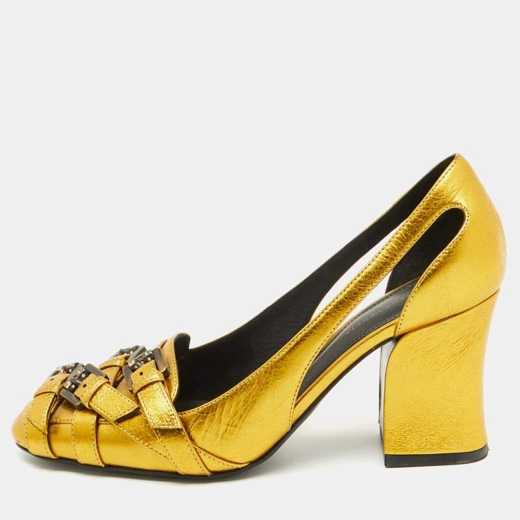 Pre Owned Bottega Veneta Gold Leather Buckle Detail Block Heel Pumps Size 36