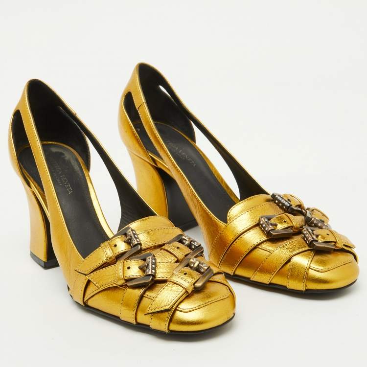 Pre Owned Bottega Veneta Gold Leather Buckle Detail Block Heel Pumps Size 36