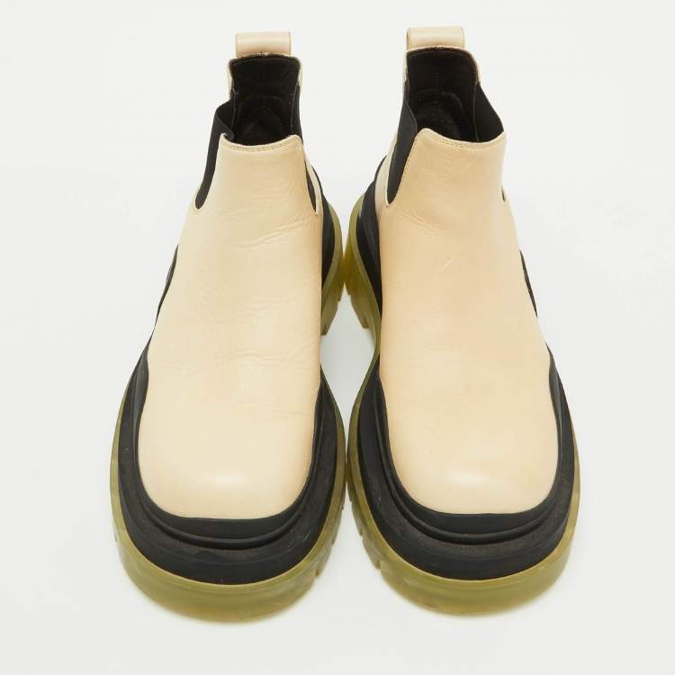 Pre Owned Bottega Veneta Cream Leather Tire Chelsea Ankle Length Boots Size 38