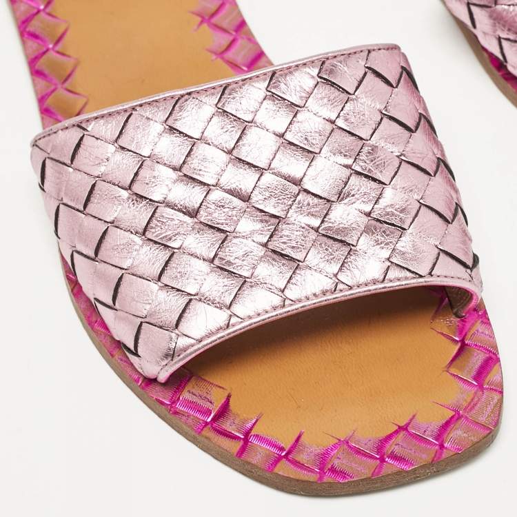 Pre Owned Bottega Veneta Rose Pink Intrecciato Leather Flat Sandals Size 37.5