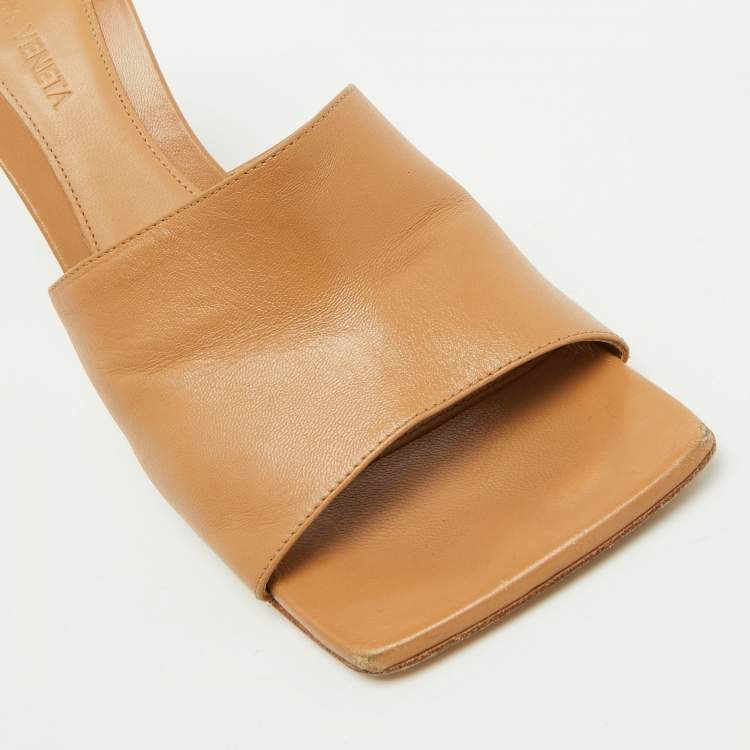 Pre Owned Bottega Veneta Light Brown Leather Stretch Slide Sandals Size 38
