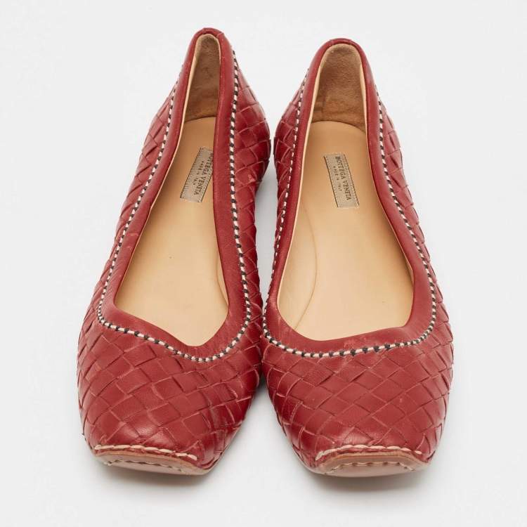 Pre Owned Bottega Veneta Burgundy Intrecciato Leather Ballet Flats Size 35.5