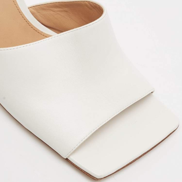 مملوكة مسبقًا Bottega Veneta White Leather Stretch Wedge Sandals Size 37.5