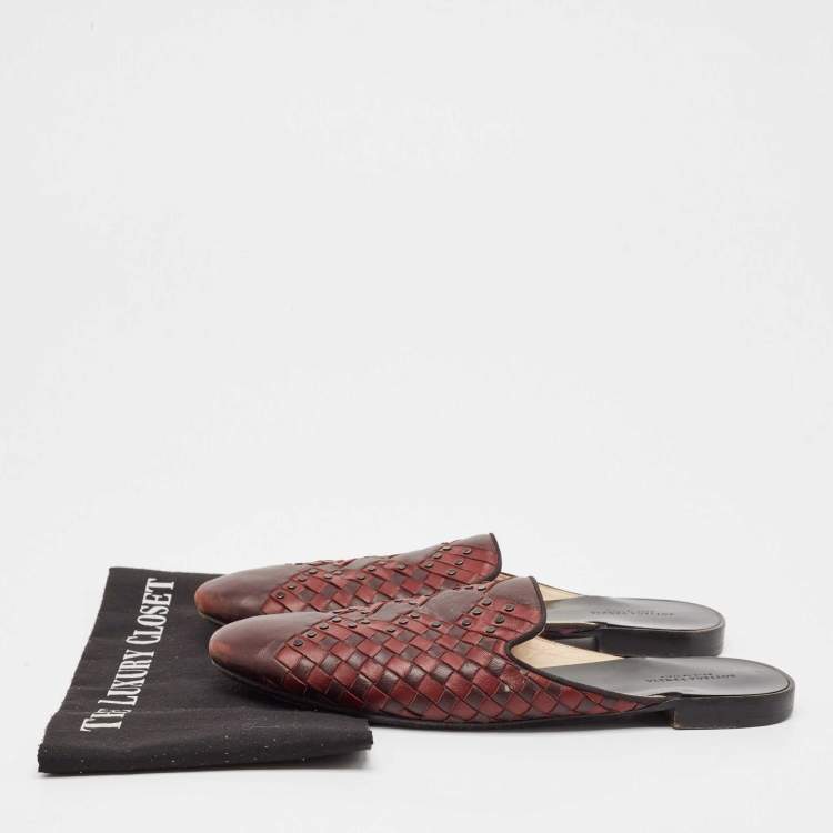 Pre Owned Bottega Veneta Burgundy Intrecciato Leather Fiandra Flat Mules Size 40.5