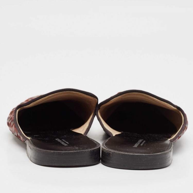 Pre Owned Bottega Veneta Burgundy Intrecciato Leather Fiandra Flat Mules Size 40.5