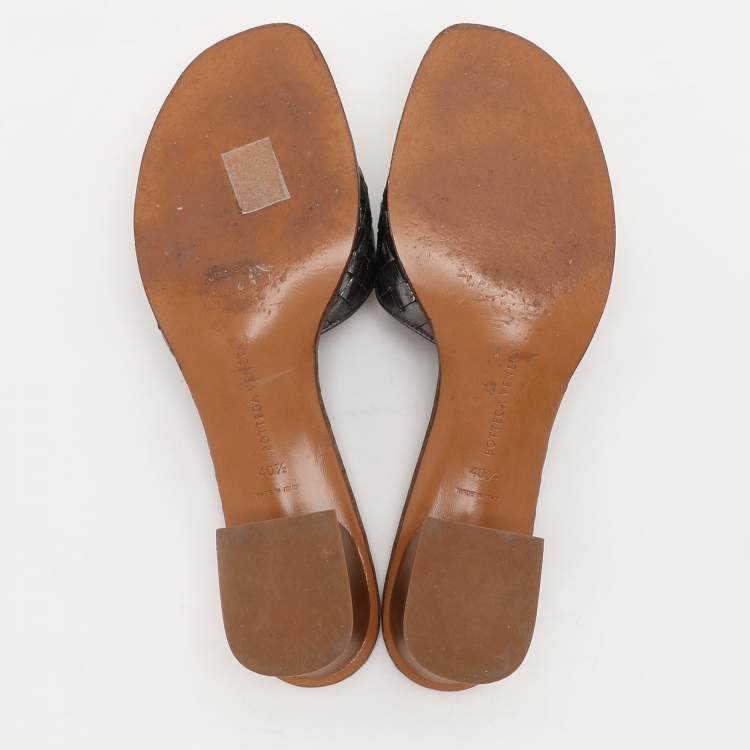 Pre Owned Bottega Veneta Metallic Grey Intrecciato Leather Ravello Slide Sandals Size 40.5