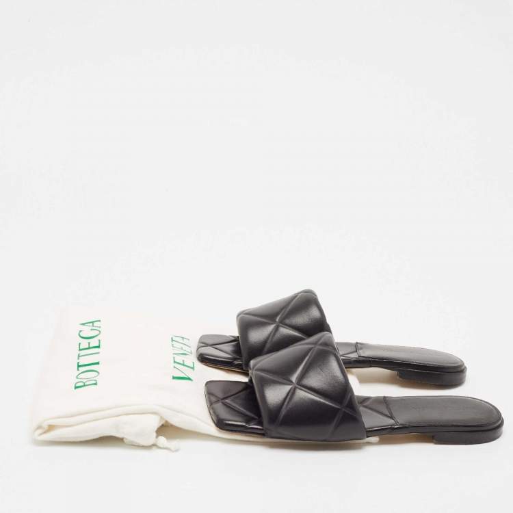 Pre Owned Bottega Veneta Black Leather Lido Flat Slides Size 38