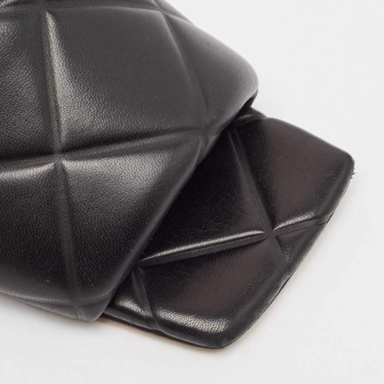 Pre Owned Bottega Veneta Black Leather Lido Flat Slides Size 38