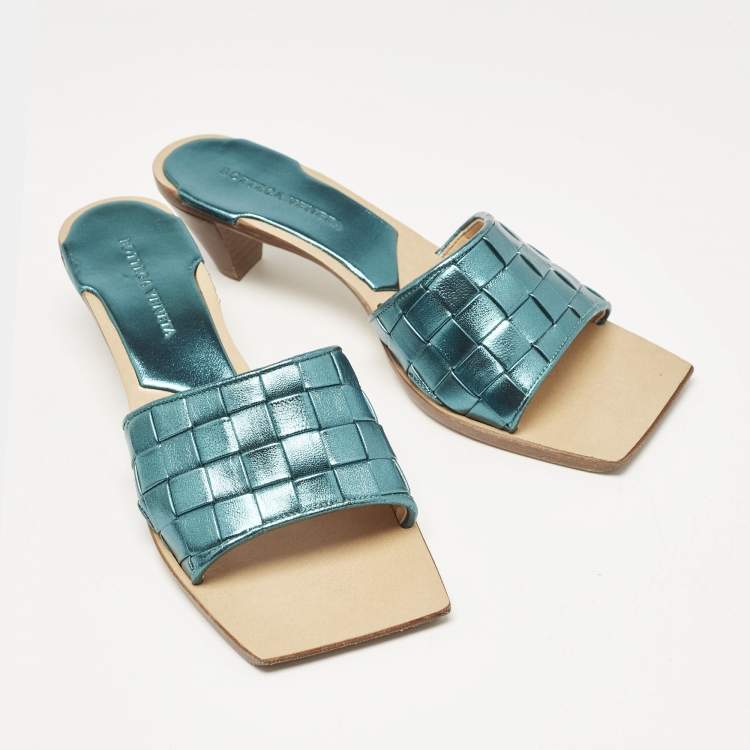 Pre Owned Bottega Veneta Metallic Blue Intrecciato Leather Square Toe Slide Sandals Size 38