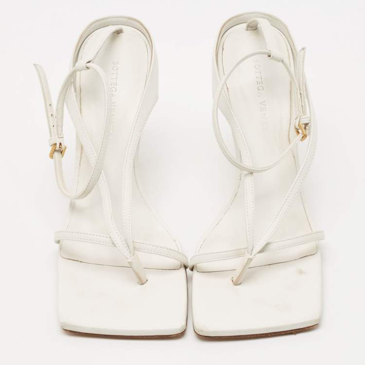 Pre Owned Bottega Veneta White Leather Stretch Ankle Strap Sandals Size 39.5
