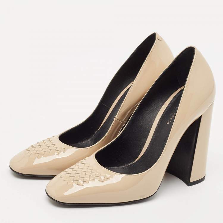 Pre Owned Bottega Veneta Beige Patent Leather Intrecciato Detail Block Heel Pumps Size 36.5