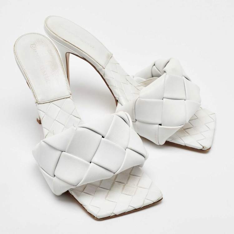 Pre Owned Bottega Veneta White Intrecciato Leather Lido Slide Sandals Size 41
