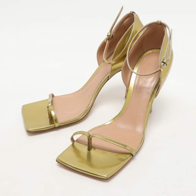 Pre Owned Bottega Veneta Gold Leather Strech Ankle Strap Sandals Size 40