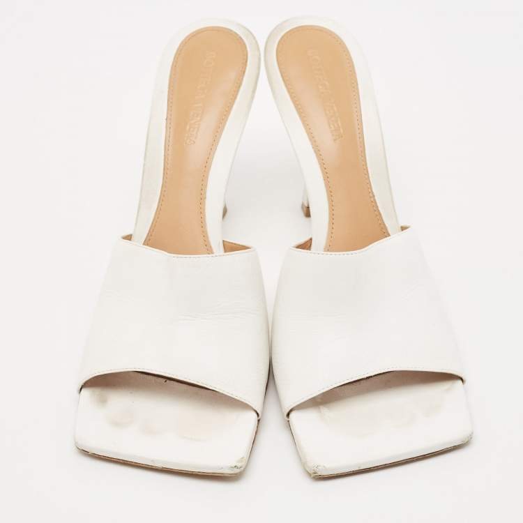 Pre Owned Bottega Veneta White Leather Strech Mules Size 41