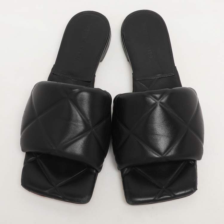 Pre Owned Bottega Veneta Black Leather Lido Flats Size 37
