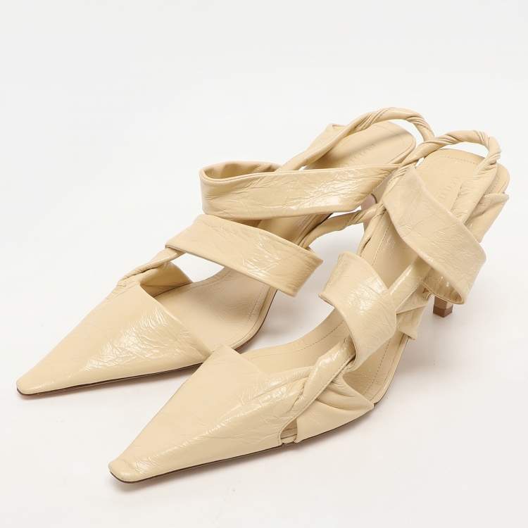 Pre Owned Bottega Veneta Cream Leather Strappy Slingback Pumps Size 39