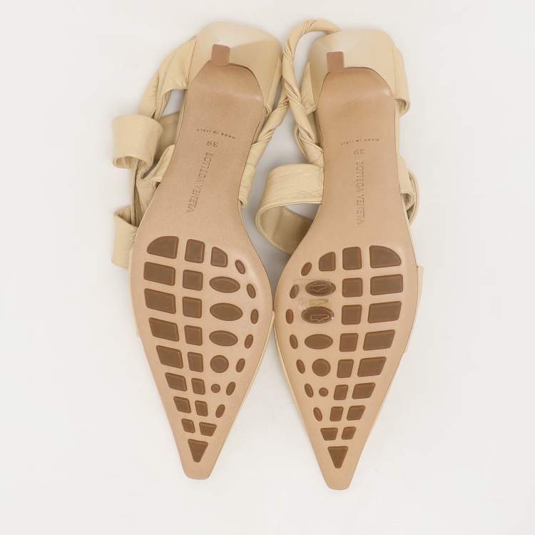 Pre Owned Bottega Veneta Cream Leather Strappy Slingback Pumps Size 39