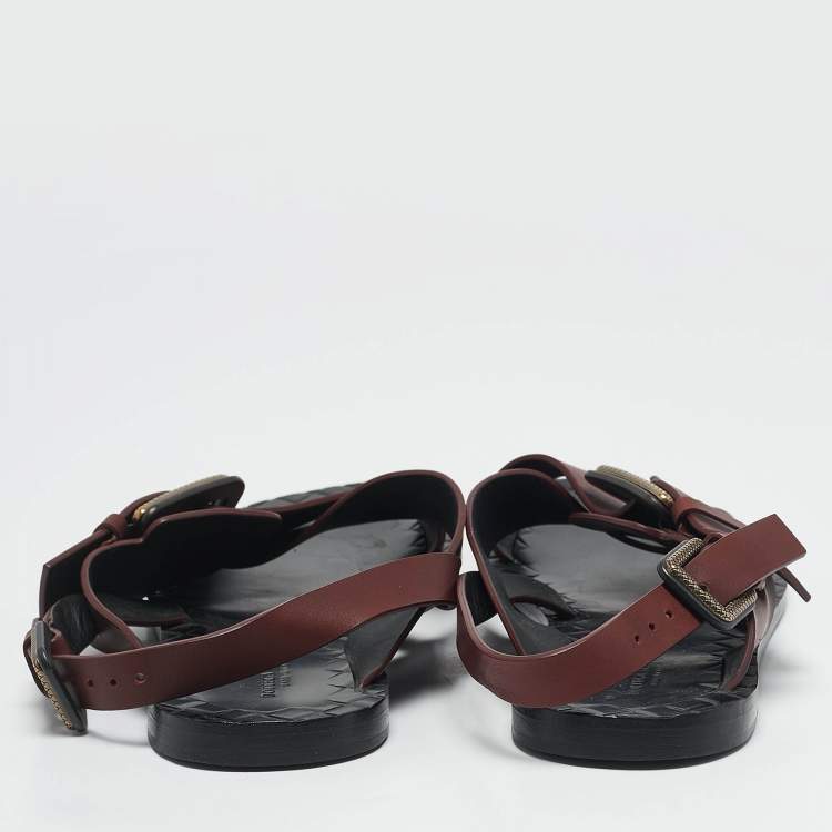 Pre Owned Bottega Veneta Burgundy Leather Criss-Cross Strap Flat Sandals Size 37