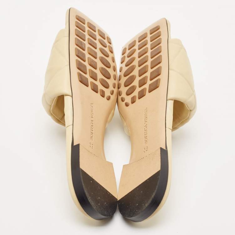 Pre Owned Bottega Veneta Beige Leather Lido Flats Slides Size 39