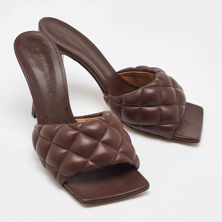 Pre Owned Bottega Veneta Dark Brown Quilted Leather Lido Padded Slide Sandals Size 38