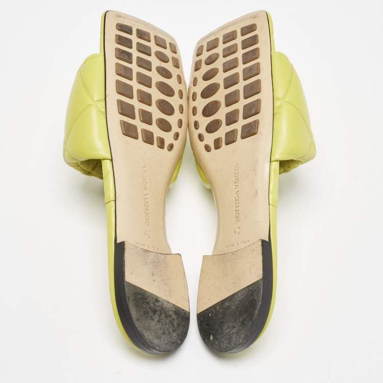Pre Owned Bottega Veneta Yellow Quilted Leather Lido Flat Slides Size 40
