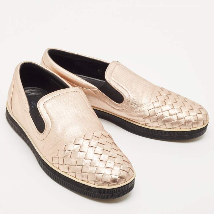 Pre Owned Bottega Veneta Metallic Pink Intrecciato Leather Slip On Sneakers Size 38.5