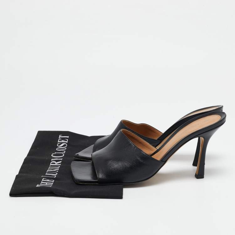 Pre Owned Bottega Veneta Black Leather Stretch Square Toe Slide Sandals Size 40