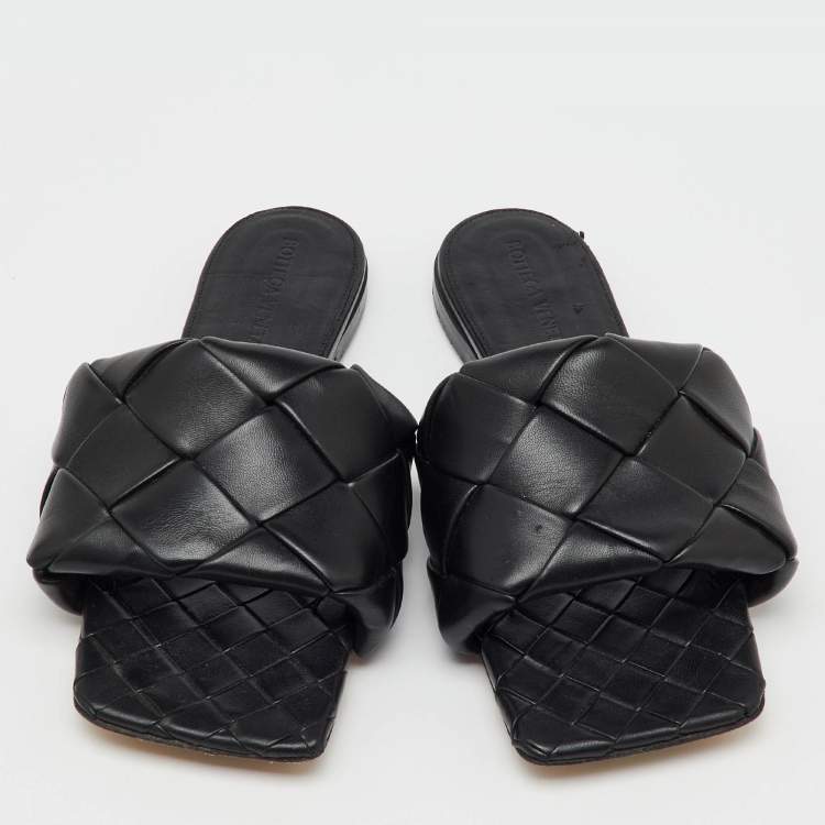 Pre Owned Bottega Veneta Black Intrecciato Leather Lido Flat Sandals Size 37