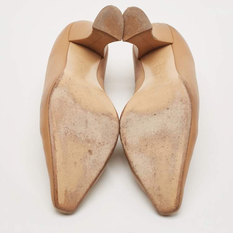 Pre Owned Bottega Veneta Beige Leather Block Heel Pumps Size 40.5