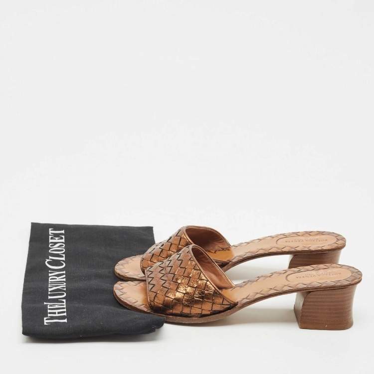 Pre Owned Bottega Veneta Bronze intreciato Leather Slide Sandals Size 38