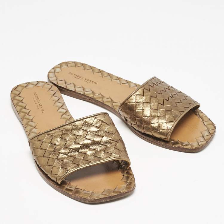 Pre Owned Bottega Veneta Metallic Bronze Intrecciato Leather Flat Slides Size 37