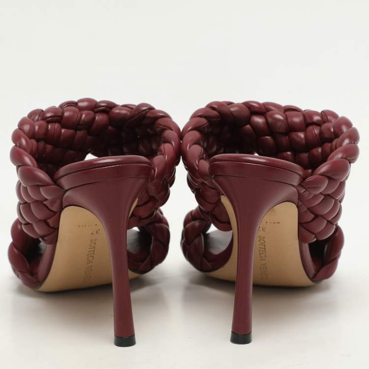 Pre Owned Bottega Veneta Burgundy Woven Leather Slide Sandals Size 37