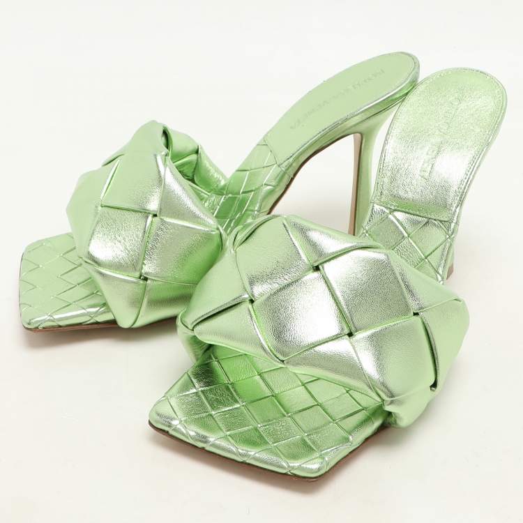 Pre Owned Bottega Veneta Metallic Green Intrecciato Leather Lido Slide Sandals Size 37