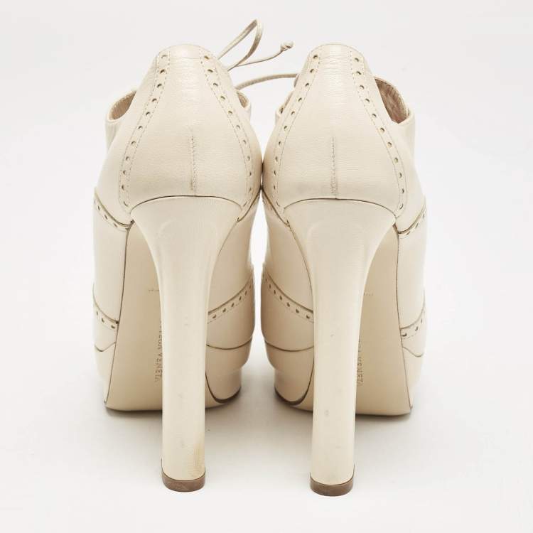 Pre Owned Bottega Veneta Cream Brogue Leather Oxford Platform Booties Size 39