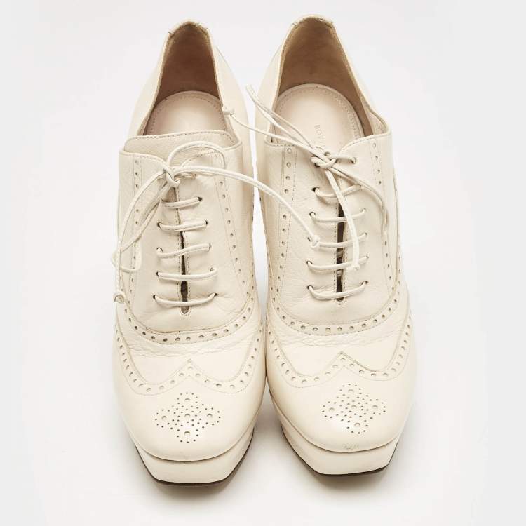Pre Owned Bottega Veneta Cream Brogue Leather Oxford Platform Booties Size 39