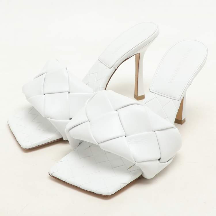 Pre Owned Bottega Veneta White Intrecciato Leather Lido Slide Sandals Size 37