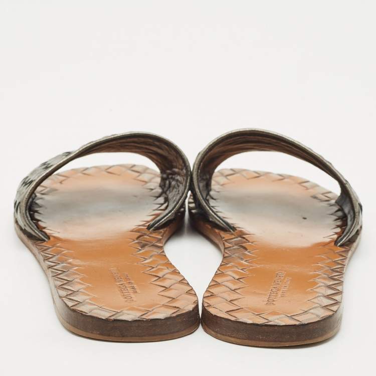 Pre Owned Bottega Veneta Metallic Intrecciato Leather Ravello Flat Slides Size 36
